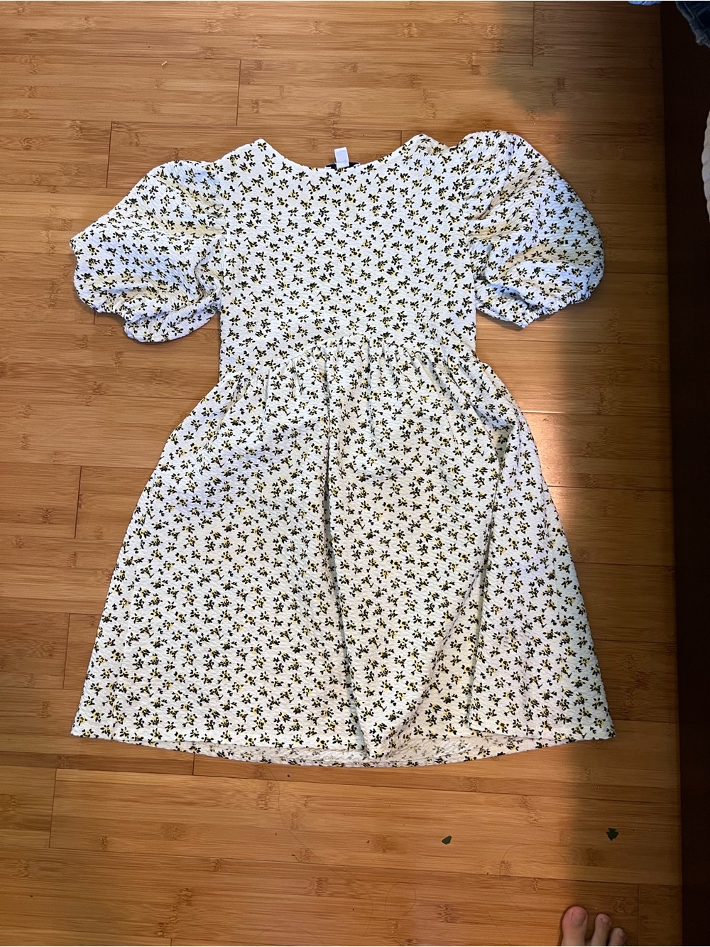 Topshop White Dress with Green Floral Print and Puff Sleeves